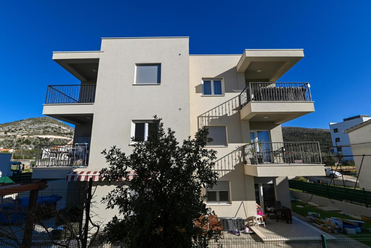 Apartment Marko Trogir Exterior foto