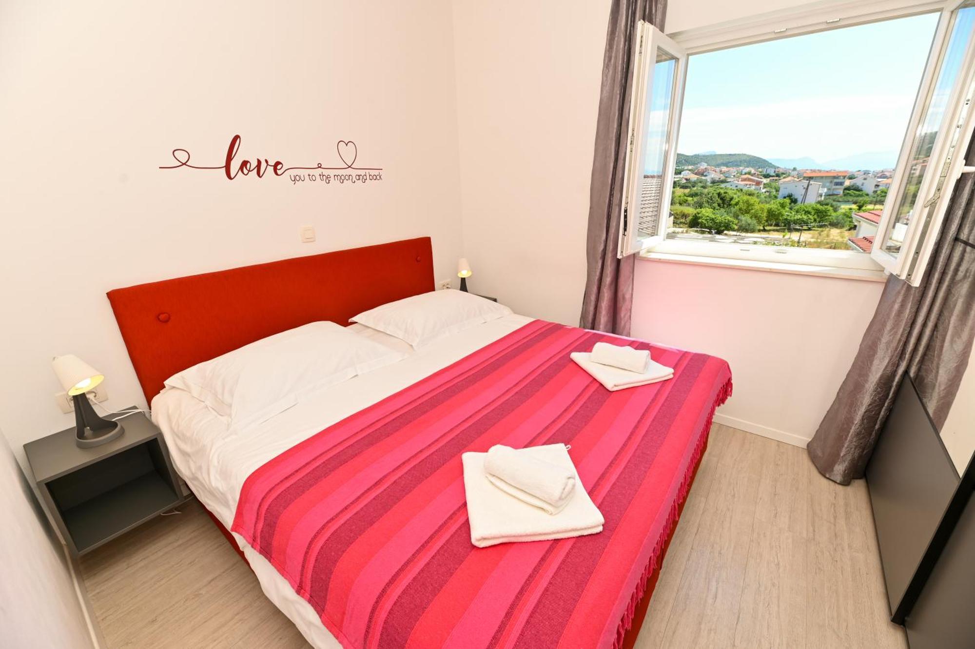 Apartment Marko Trogir Exterior foto