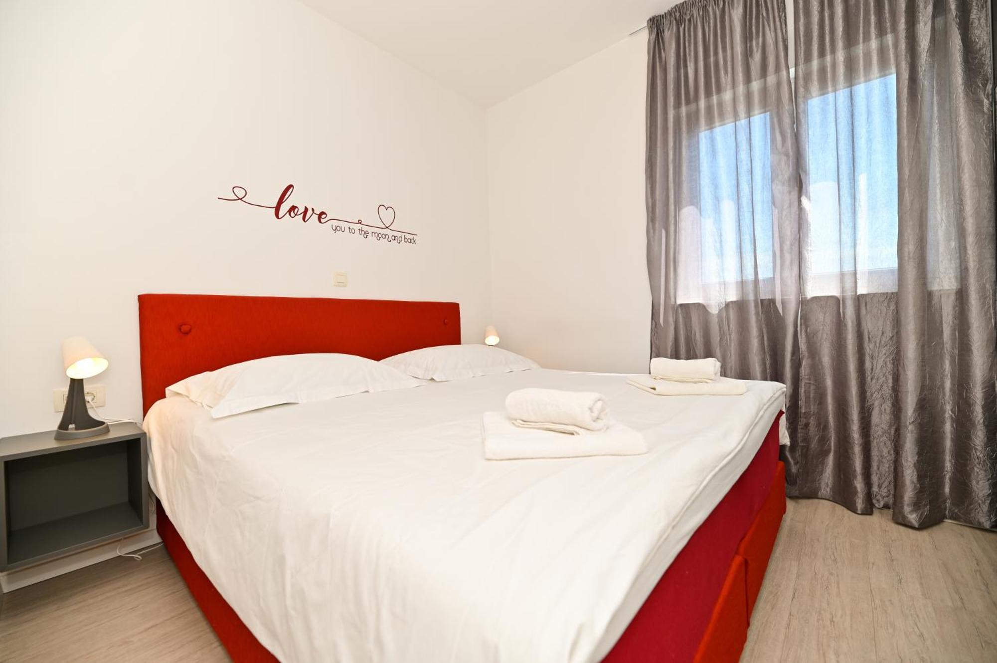 Apartment Marko Trogir Exterior foto