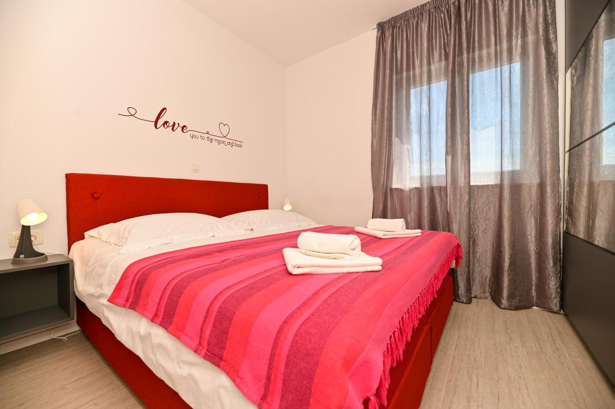 Apartment Marko Trogir Exterior foto